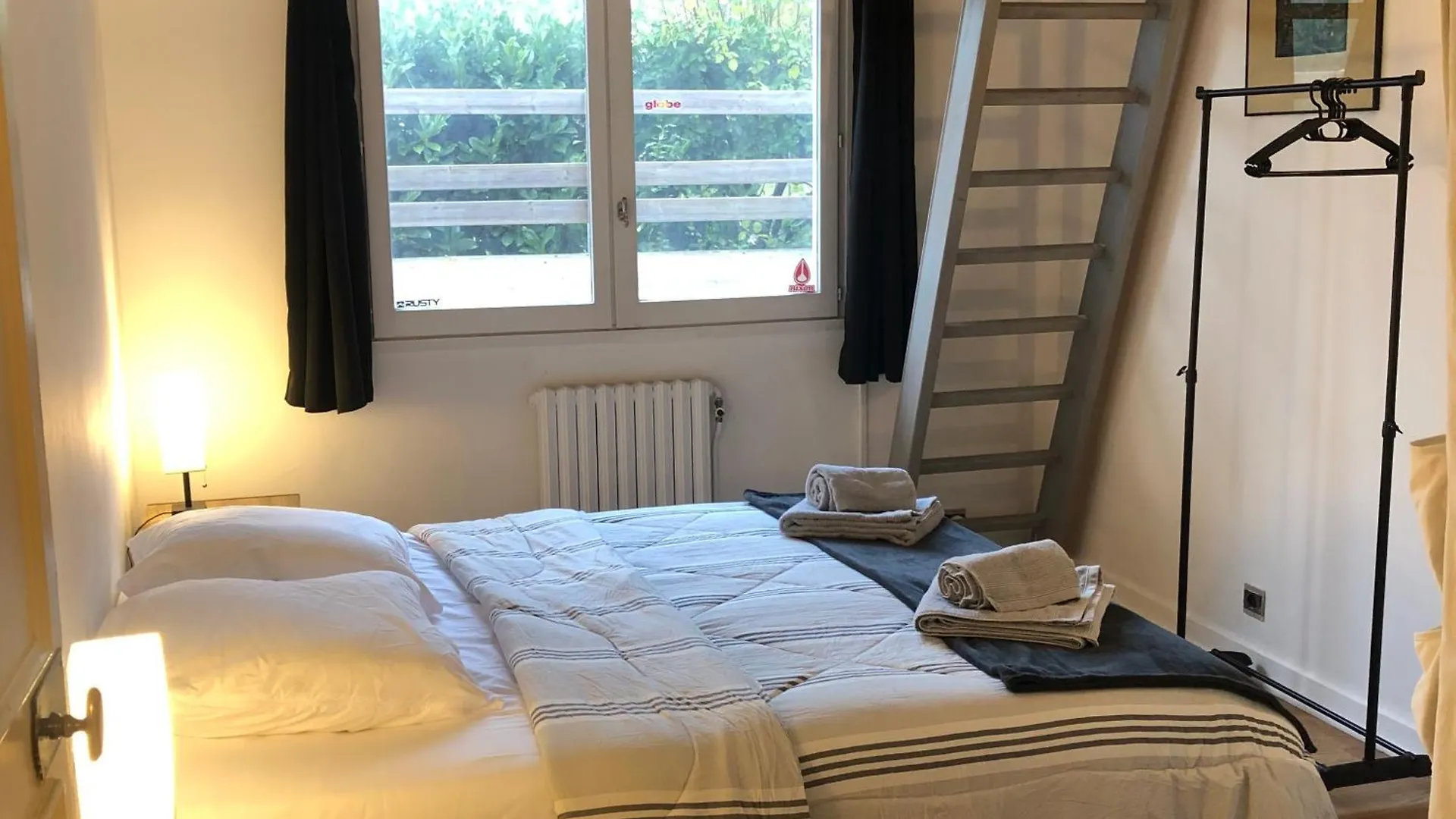 Villa Prune 200M 5 Chambres Avec Piscine Et Garage